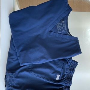 FIONlite Figs pants-size medium